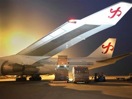61.1萬(wàn)噸！鄭州機(jī)場(chǎng)貨運(yùn)量已超去年 “雙貨航”支撐鄭州樞紐貨運(yùn)再突破